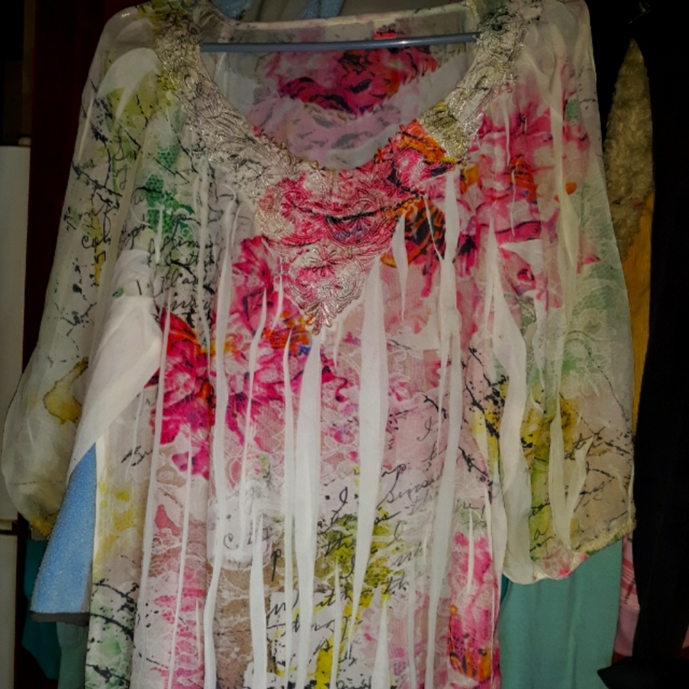 Xlarge quarter sleeved blouse multi